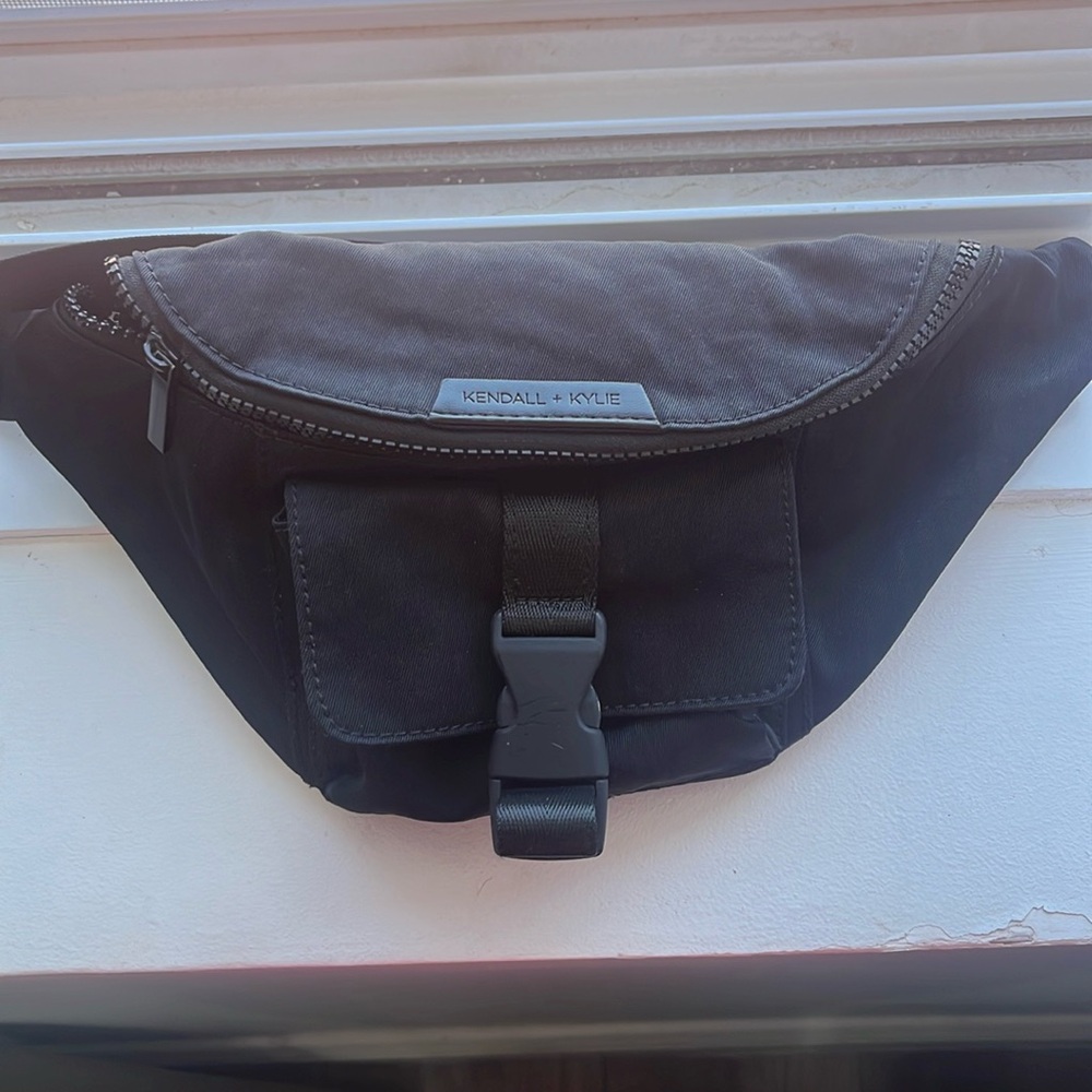 Kendall + Kylie Fanny Pack Black